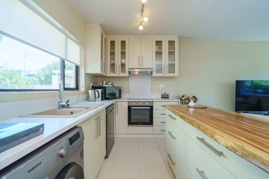 2 Bedroom Property for Sale in Hout Bay Western Cape